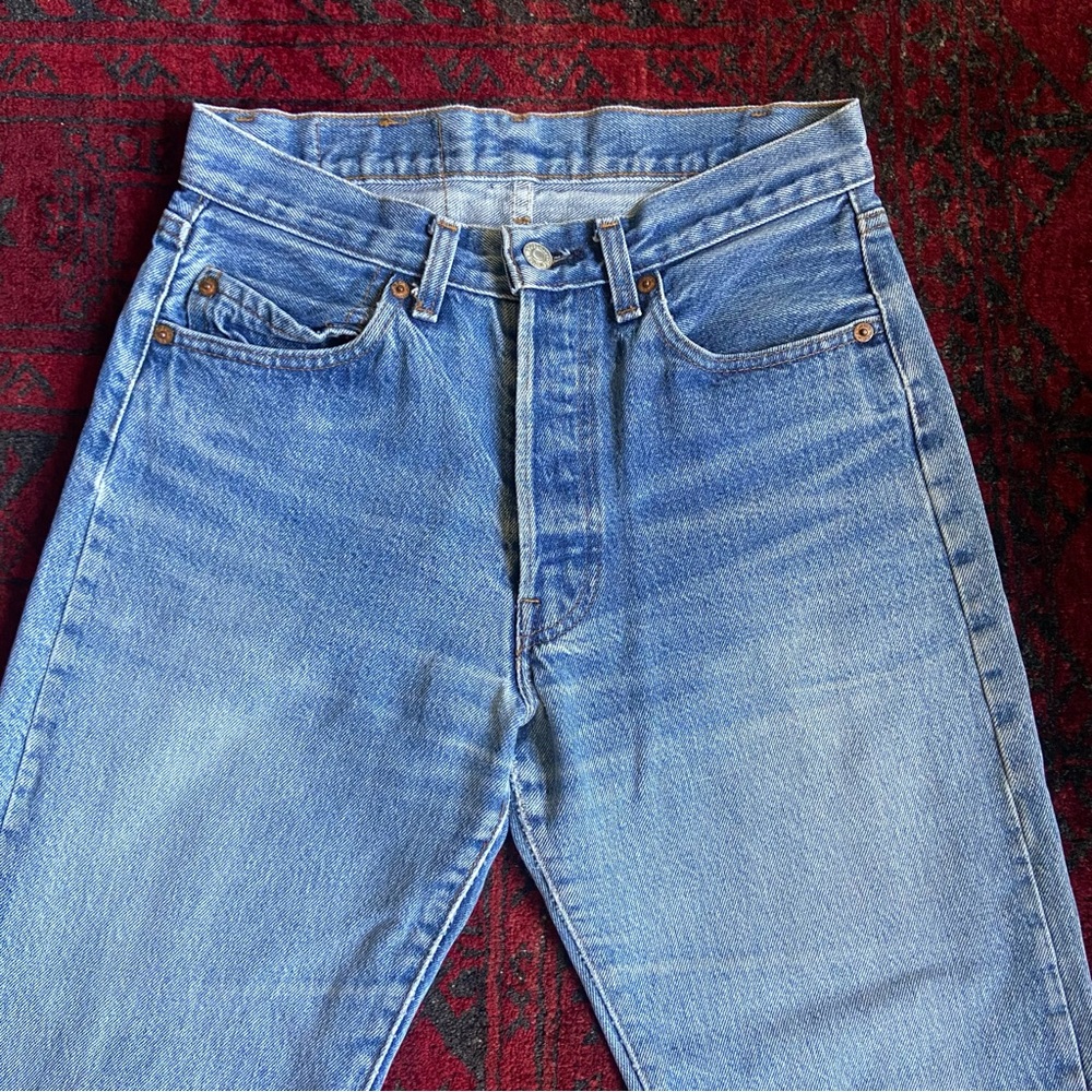 SOLD Vintage Levi’s 501s 🤠